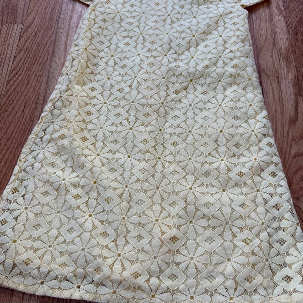 The Children’s Place Pastel Yellow Floral Eyelet dress size 5T